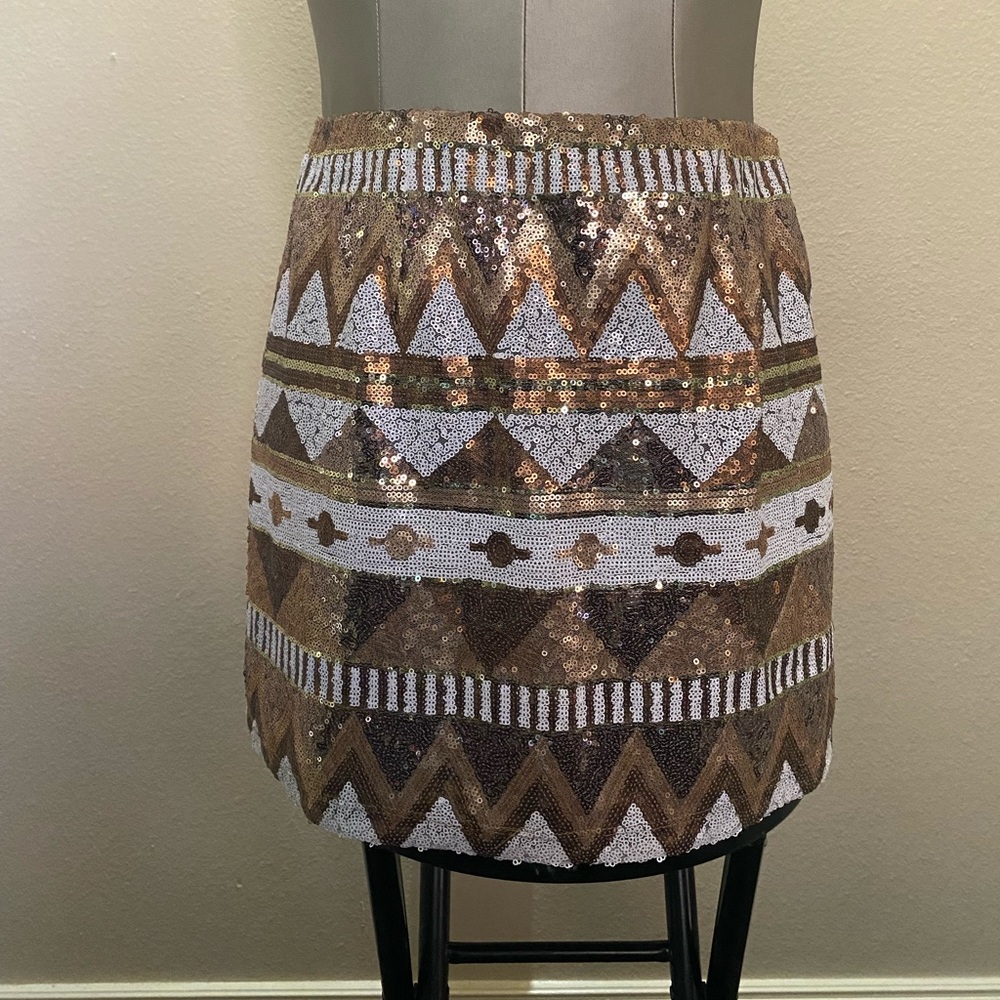 New San Joy Women Skirt Size M Sequin Gold White Lined Mini Party Wedding Skirt